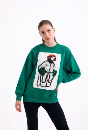 Green Round Neck Woman Sports Jersey