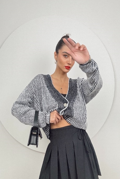 Grey Melange  Crop Button Front